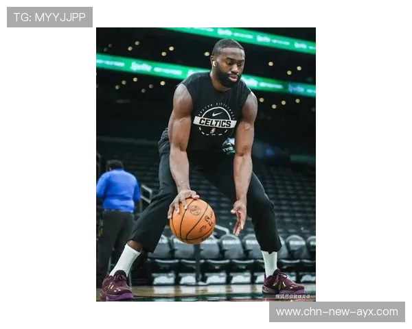 杰伦·布朗MVP呼声高涨，连续7战30+比肩大鸟